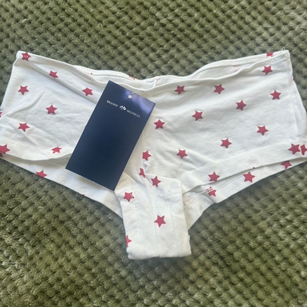 Brandy Melville red star shorts